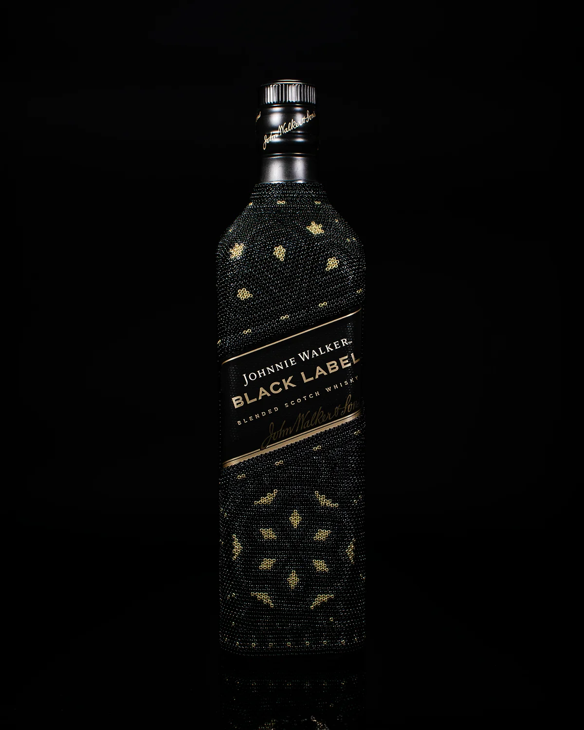 JW BLACK LABEL HUICHOL thumbnail 1